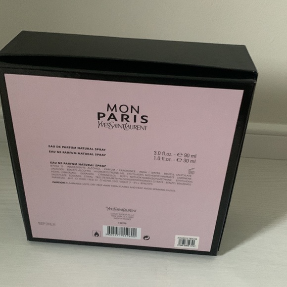 YSL Box 8.5 x 8.5 - Picture 5 of 5